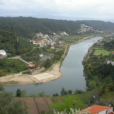 Pensao Avenida Hotell Penacova Exteriör bild