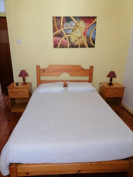 Pensao Avenida Hotell Penacova Exteriör bild