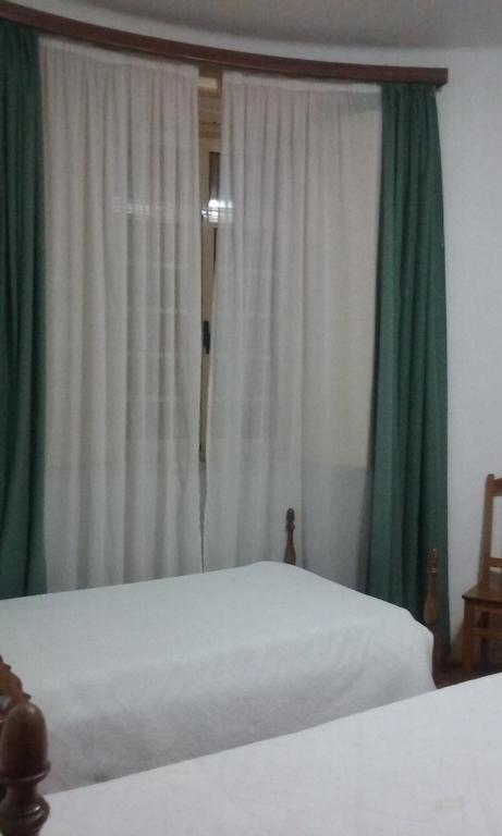 Pensao Avenida Hotell Penacova Exteriör bild